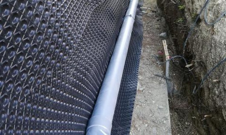 Terrassement de terrain pour construction d'une piscine - Aix-en-Provence - MISTRAL CONSTRUCTION